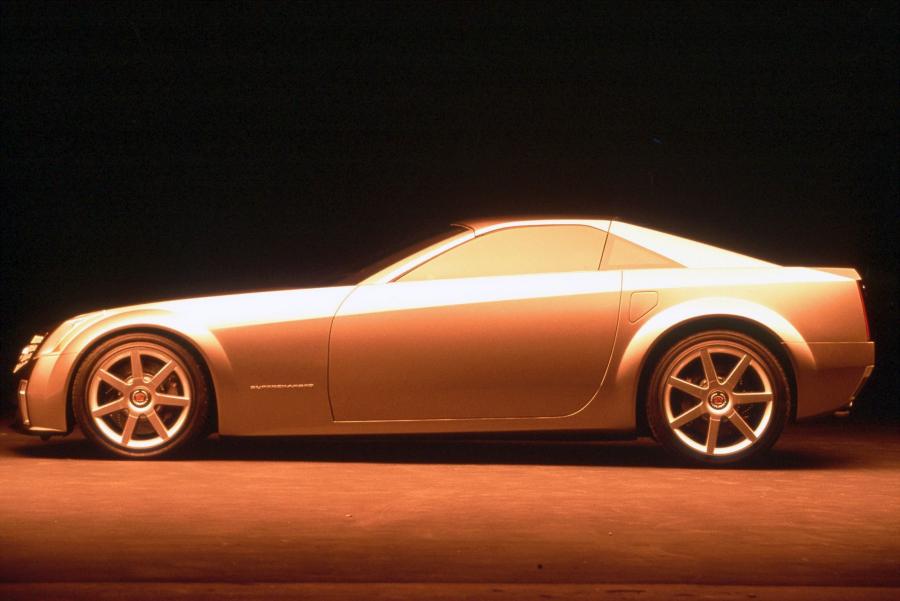  Cadillac Evoq Concept 1999 года  (фото 32 из 41)